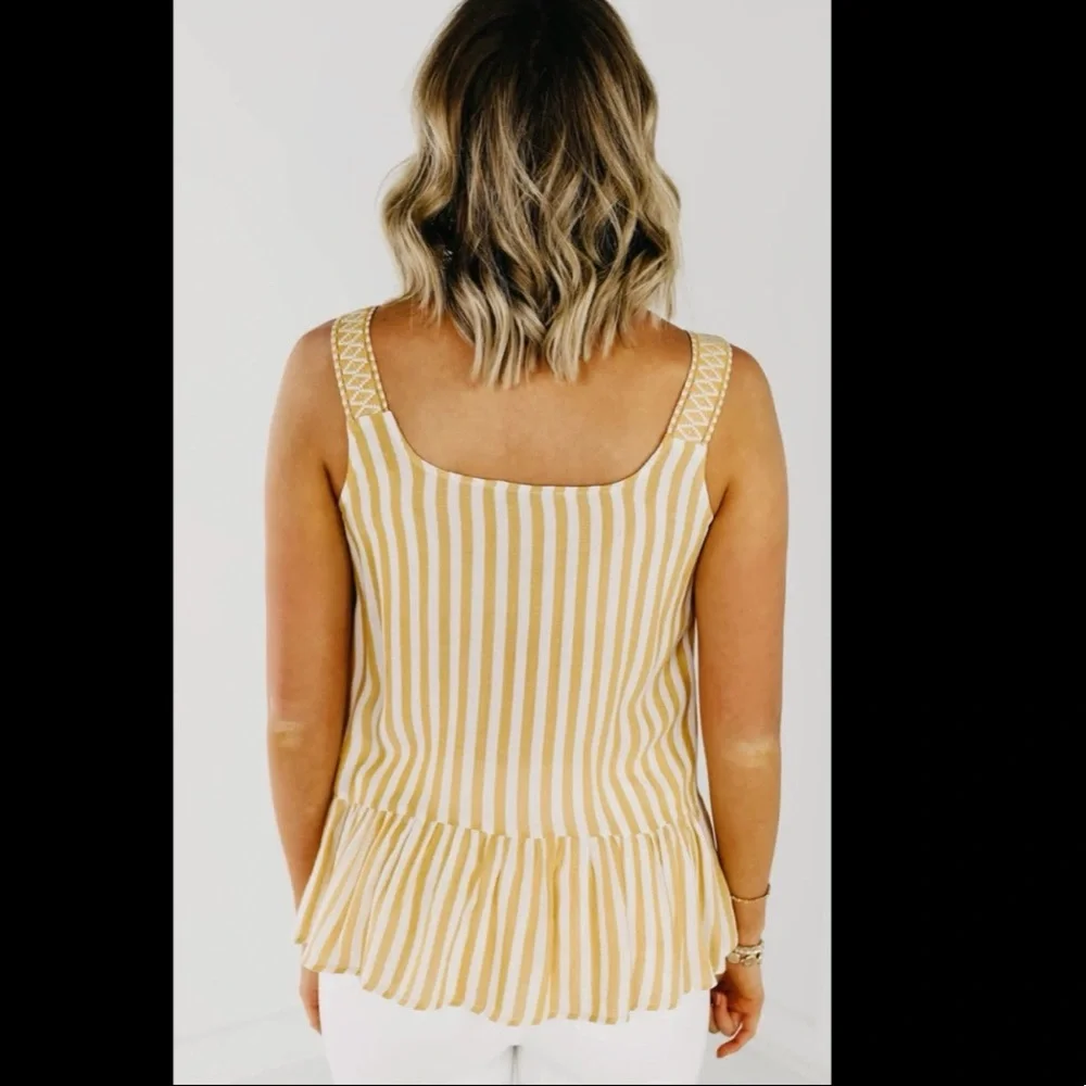 NWOT: summer tank top - Picture 4 of 6